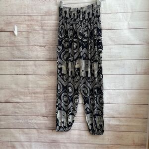 ELEPHANT PRINT BOHO HAREM PANTS IN BLACK AND‎ WHITE